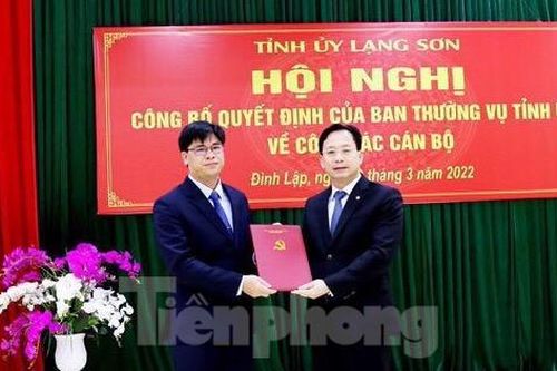 Lạng Sơn công bố các quyết định nhân sự chủ chốt