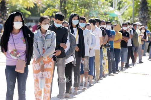 Campuchia gia hạn giấy phép cho lao động nước ngoài đến ngày 31/5/2022