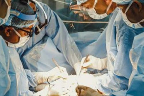 9 giờ 'căng não' ghép gan cứu sống bé trai 9 tháng tuổi