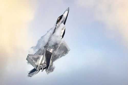 Lầu Năm Góc muốn cho hàng chục chiếc F-22 Raptor 'nghỉ hưu' vì tiền nâng cấp quá đắt đỏ