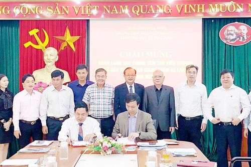 Hợp tác phát triển du lịch giữa An Giang với 2 tỉnh Hòa Bình và Ninh Bình