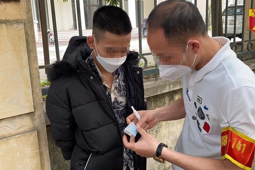 'Ôm' ma túy, bỏ chạy bất thành khi gặp cảnh sát 141