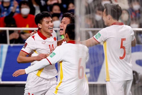 Tuyển Việt Nam lên hạng 96 FIFA sau trận hòa Nhật Bản