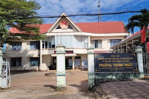 Cách chức Chủ tịch và Phó Chủ tịch Ủy ban nhân dân phường ở Đắk Lắk do thiếu trách nhiệm