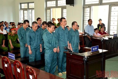 Truy tố bị can cầm đầu vụ án buôn lậu xăng, dầu lớn nhất tỉnh Bình Thuận
