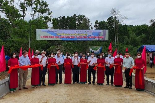 Nguyên Chủ tịch nước Trương Tấn Sang vận động doanh nghiệp làm cầu cho dân