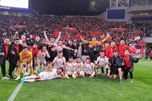 Tuyển Việt Nam nhận thưởng lớn, được Chủ tịch AFC ngợi khen