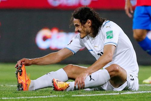 MU lại gặp họa chấn thương Cavani