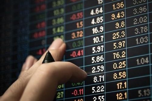 Thao túng thị trường chứng khoán có bị đi tù không?