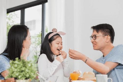 Những phản ứng phức tạp khi làm mẹ