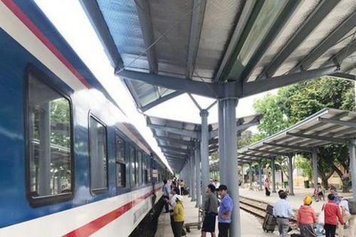 Đường sắt tăng cường chạy tàu khách dịp lễ 30-4 và 1-5