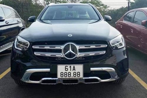Mercedes-Benz GLC 200 biển 'ngũ quý 8' Bình Dương, rao bán gần 8 tỷ