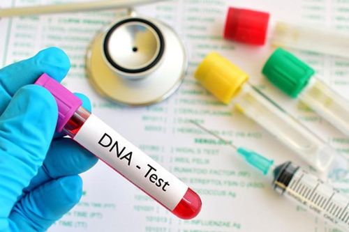 Con trai giống hàng xóm, bố lén đưa đi xét nghiệm ADN, nào ngờ...