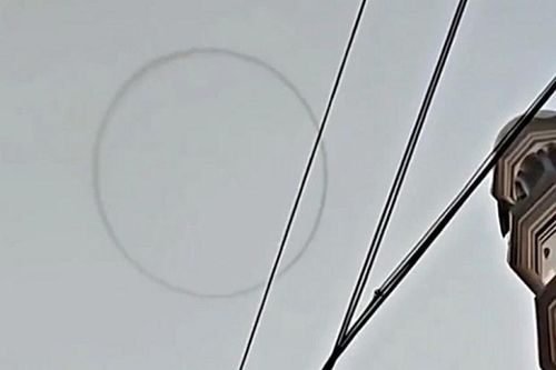 Vòng tròn đen nghi UFO xuất hiện tại Ấn Độ, chuyên gia 'bó tay'
