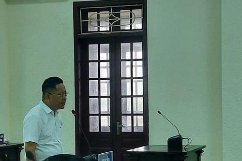 Xét xử vụ bôi nhọ lãnh đạo tỉnh Quảng Trị: 6 bị hại vắng mặt