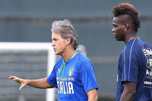 Balotelli khiến Mancini phải hối tiếc vì Italy thất bại World Cup