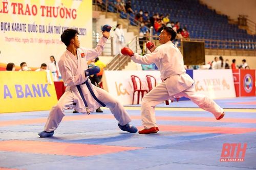 Khen thưởng VĐV, HLV đạt thành tích cao tại các giải đấu quốc gia