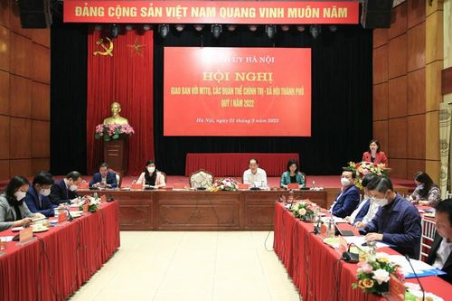 Gắn việc triển khai các mục tiêu, nhiệm vụ với phục hồi đà tăng trưởng kinh tế của Thủ đô