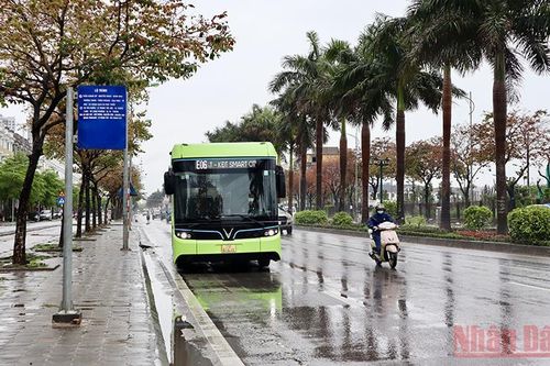 VinBus đưa thêm tuyến buýt điện E06 phục vụ người dân Thủ đô