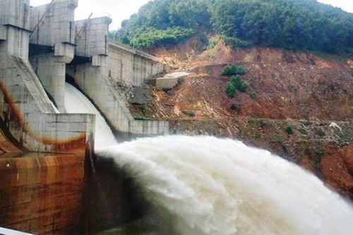Mưa lớn trên diện rộng, thủy điện tại Thừa Thiên Huế xả lũ