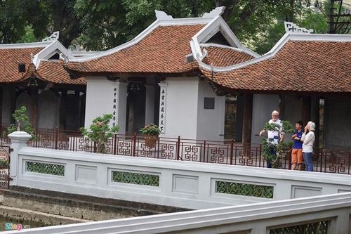 Trùng tu di tích văn hóa: 'Áo rách khéo vá hơn lành vụng may'