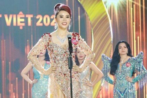 Nguyễn Thị Ngọc Trâm -Tân Á hoàng 2 cuộc thi 'Nữ hoàng Doanh nhân đất Việt 2022'