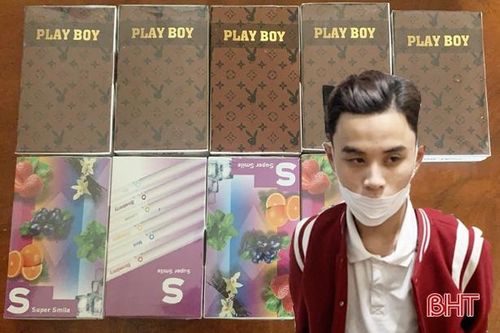 Bắt đối tượng tàng trữ thuốc lá 'lạ', chứa chất kích thích và gây ảo giác