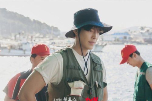Kim Woo Bin tái xuất trong phim mới: Cũng đẹp trai đấy nhưng trông gầy quá!