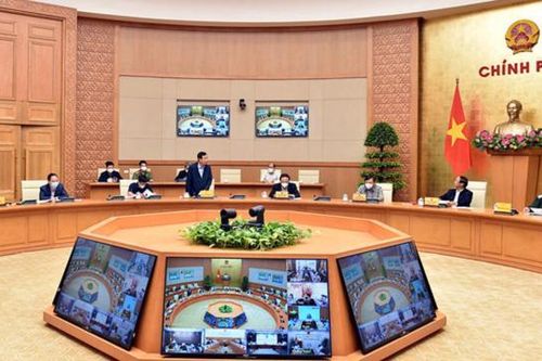 Mưa lớn trái mùa bất thường, các tỉnh miền Trung thiệt hại nặng nề