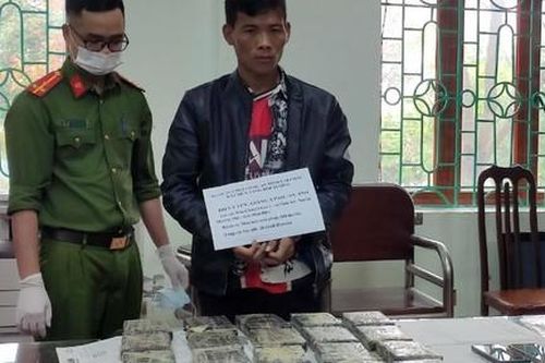 Bắt đối tượng mang 20 bánh heroin từ Myanmar về Việt Nam tiêu thụ