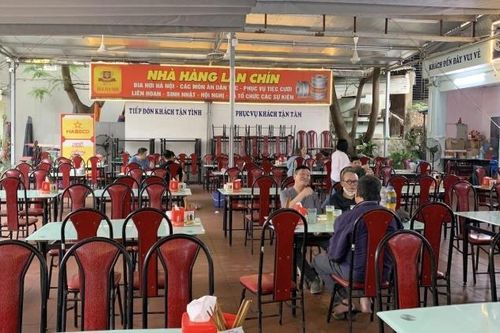 Chừng nào quán bia tấp nập, Hà Nội mới thực sự trở lại cuộc sống bình thường