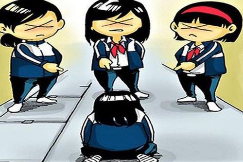 Liên tiếp bạo lực học đường: 'Không sợ xử phạt nặng sẽ hỏng mất một con người'