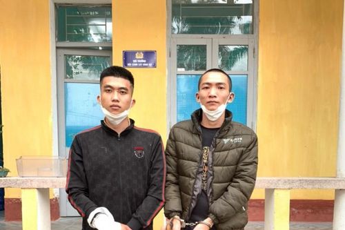 Khởi tố bị can hai đối tượng cầm dao chém tình địch