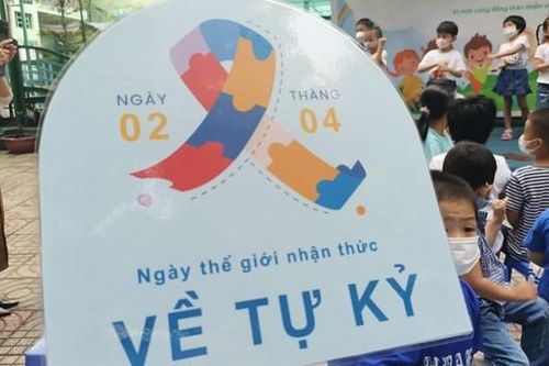 Ngày Thế giới nhận thức về tự kỷ 2-4: Chung tay hành động vì trẻ em tự kỷ