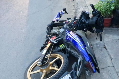 Đi bộ qua đường, người đàn ông bị xe máy tông chết ở TP.HCM