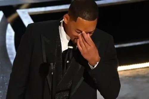 Sau cú tát 'không thể bào chữa', Will Smith rút khỏi Viện hàn lâm khoa học và nghệ thuật điện ảnh Mỹ