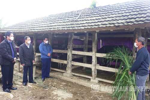 Luân chuyển cán bộ để gần bản, sát dân