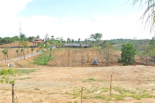 San phẳng quả đồi trái phép làm dự án ngay trước trụ sở xã