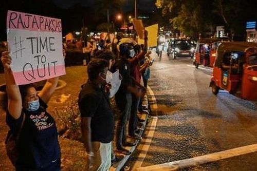 Sri Lanka chìm trong bạo động vì khủng hoảng kinh tế