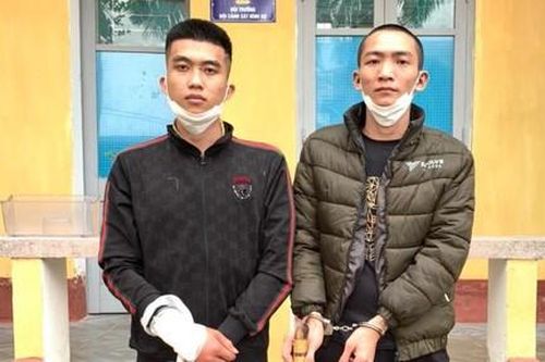 Nghi ngờ vợ ngoại tình, rủ bạn đi chém 'tình địch' trọng thương