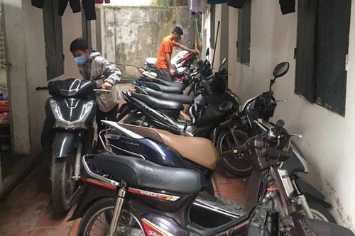Giúp người lao động vượt 'bão giá'