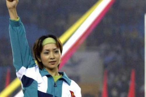 'Cô gái vàng' Thúy Hiền: Bị đồn yêu trai trẻ kém 10 tuổi và 2 cuộc hôn nhân ở tuổi 44