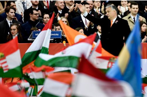 Thách thức với giấc mơ 2 thập kỷ nắm quyền của Thủ tướng Hungary