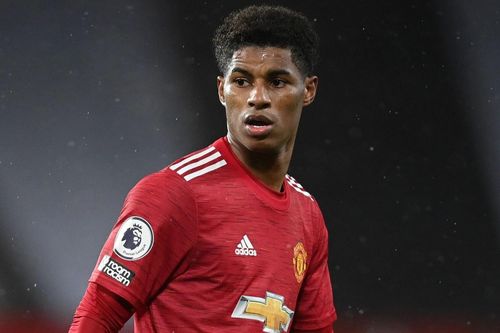 Neville sốc khi Rangnick để Rashford ngồi ngoài