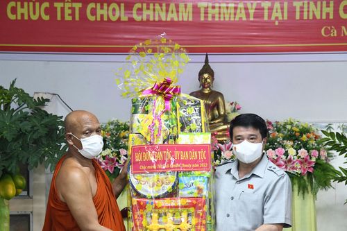 Mừng Tết cổ truyền đồng bào Khmer tại Cà Mau
