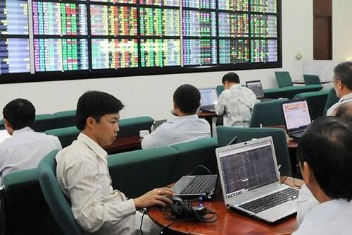 Giám sát chặt chẽ các doanh nghiệp niêm yết