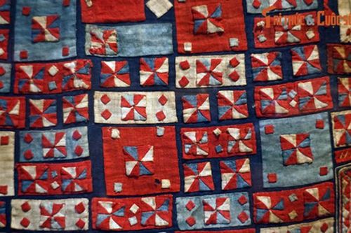 Kỹ thuật 'bí truyền' tạo hoa văn thổ cẩm của cộng đồng dân tộc Việt