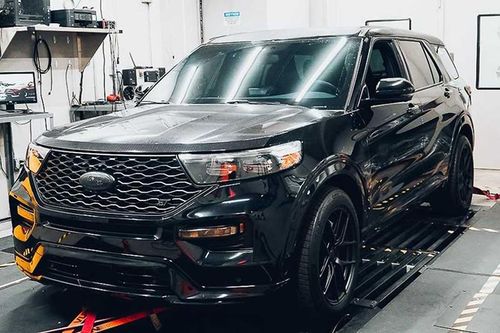 Ford Explorer ST thành 'quái thú' mạnh 657 mã lực sau khi... thông nòng
