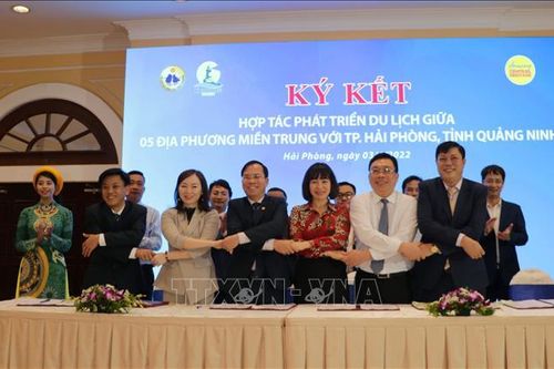 Hợp tác du lịch giữa 5 địa phương miền Trung với Hải Phòng, Quảng Ninh