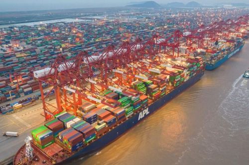 Sau căng thẳng Nga - Ukraine, chuỗi cung ứng toàn cầu lại đón tin dữ: Tắc nghẽn nghiêm trọng, cước vận chuyển tiếp tục bị đẩy lên cao